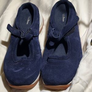 L.L. Bean  Dark Blue Dress Shoes